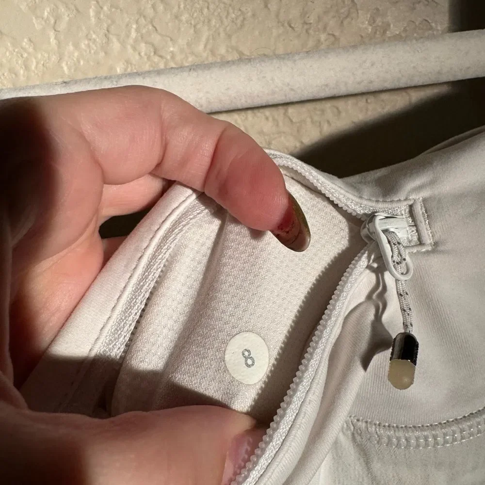 Lululemon pace rival skirt size 8 in‎ white